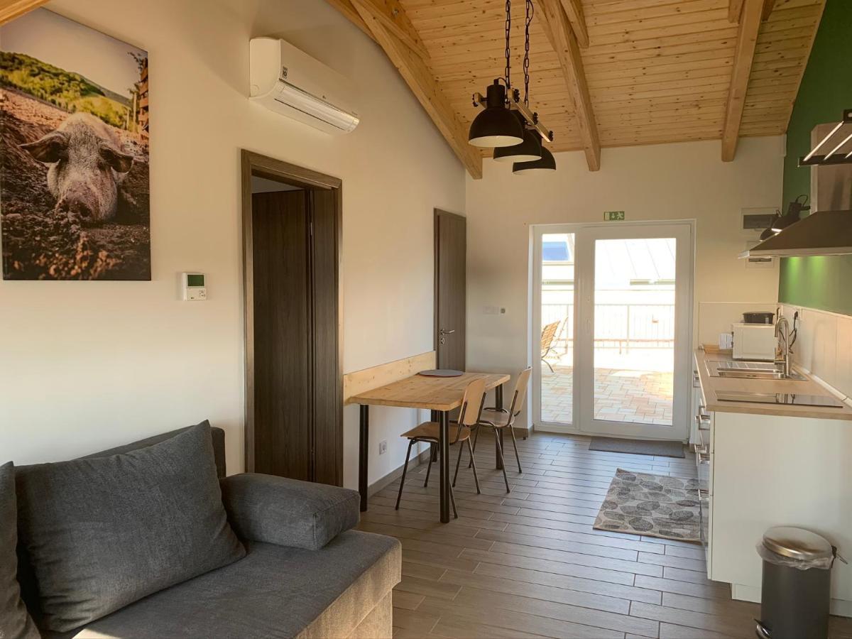 Oeregtoelgy Apartman Szár Dış mekan fotoğraf